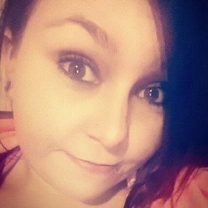 Meet your Posher, Monique